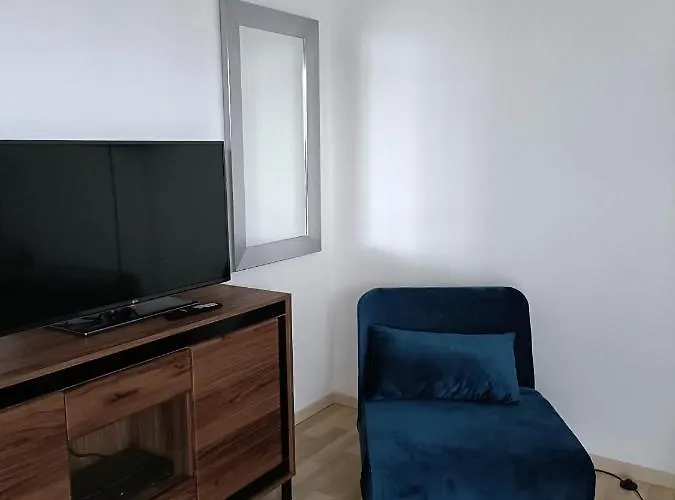 Paderewskiego 1 * Zielonka (Wolomin)